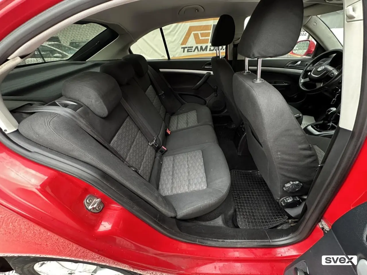Škoda Octavia 1.6 TDI 77KW and LIMUZINA MF-VOLAN,NAVI 2011