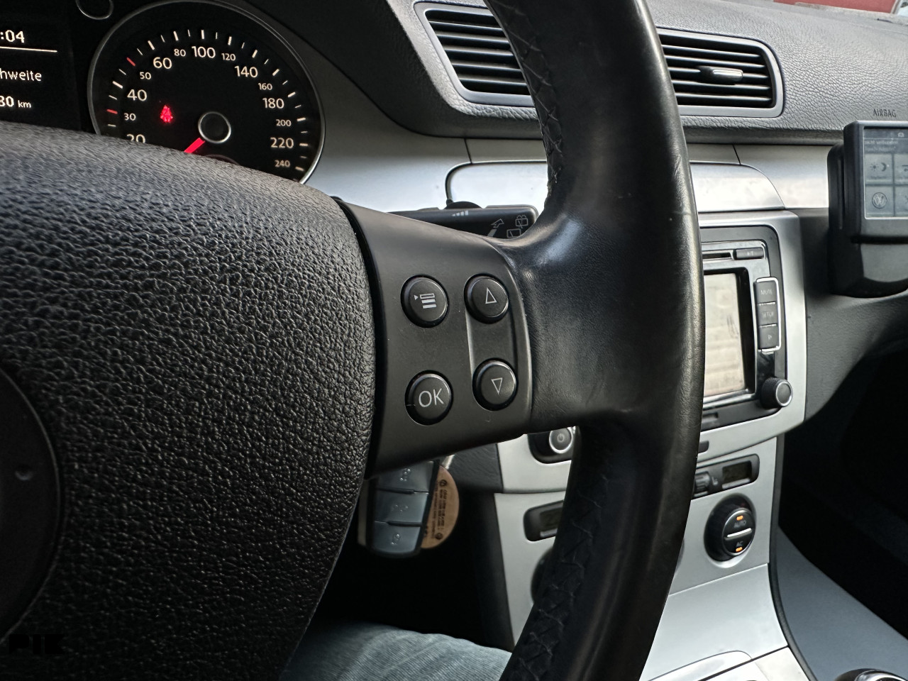 Volkswagen Passat 2.0 TDI 81KW UVOZ CH XENON,NAVI 2009