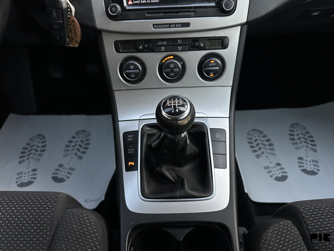 Volkswagen Passat 2.0 TDI 81KW UVOZ CH XENON,NAVI 2009