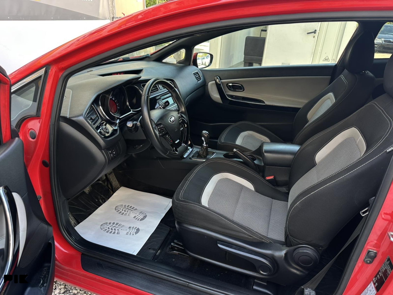 Kia cee'd / Ceed 1.6 CRDI 94KW FULL OPREMA! 2014
