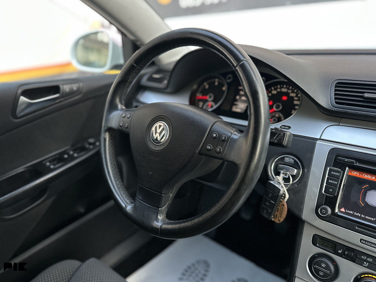 Volkswagen Passat 2.0 TDI 81KW UVOZ CH XENON,NAVI 2009