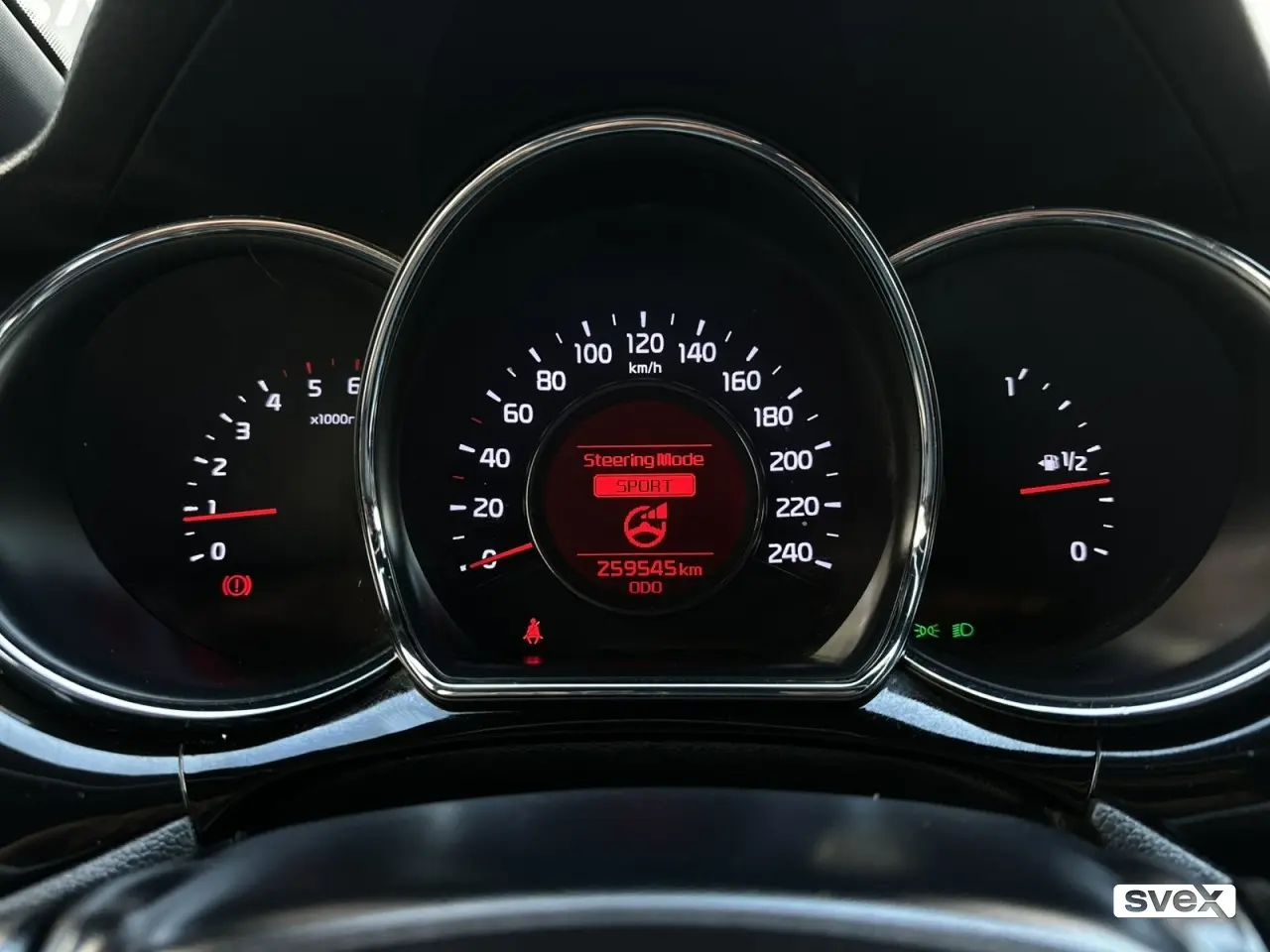 Kia cee'd / Ceed 1.6 CRDI 94KW FULL OPREMA! 2014