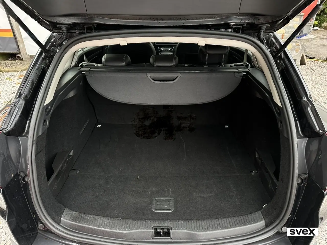 Renault Megane AUTOMATIK 1.5 dCi 81kw BOSE EDITION 2011
