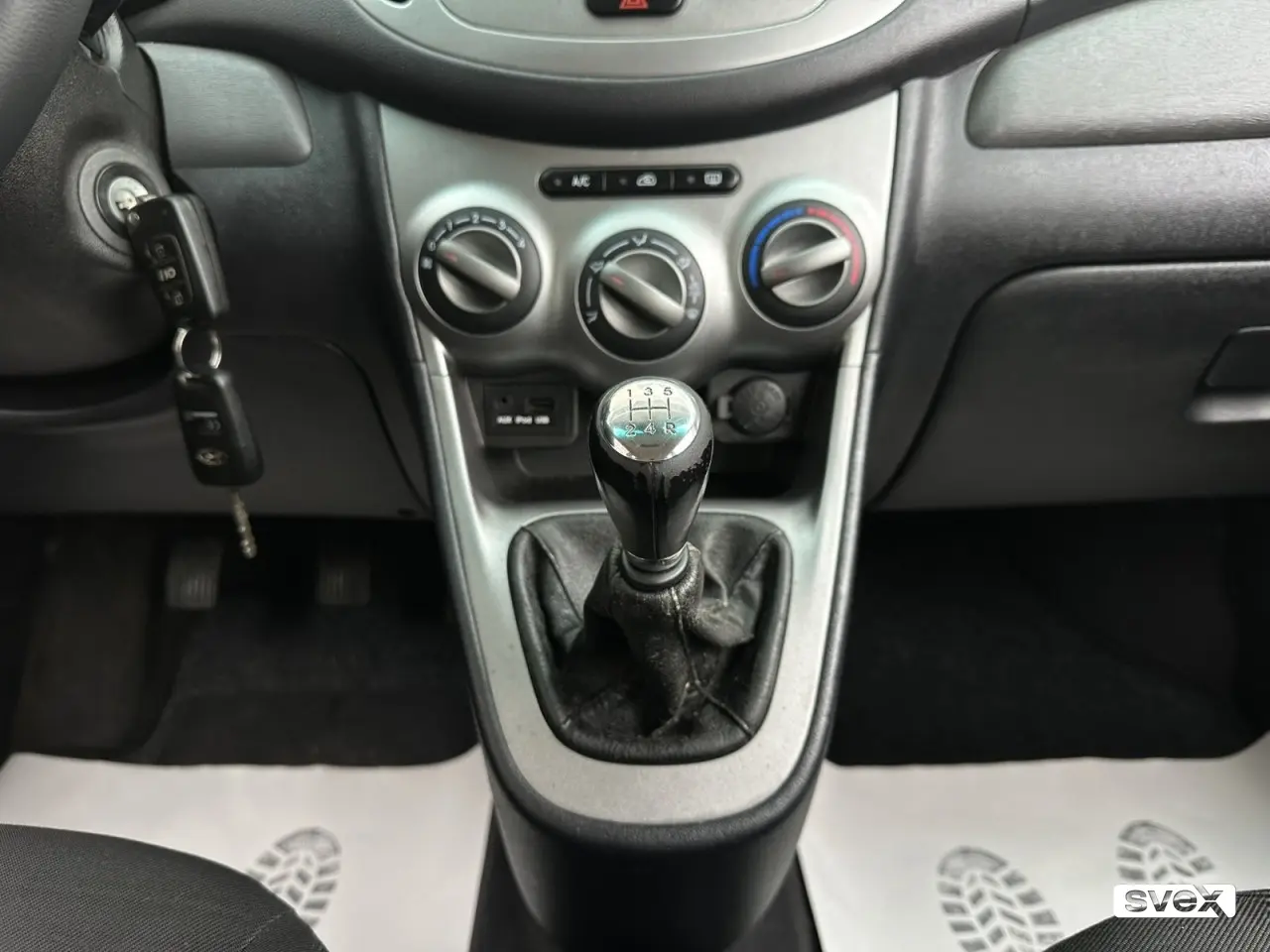 Hyundai i10 1.2 62KW 90.000km! KLIMA,4 VRATA,UVOZ 2011