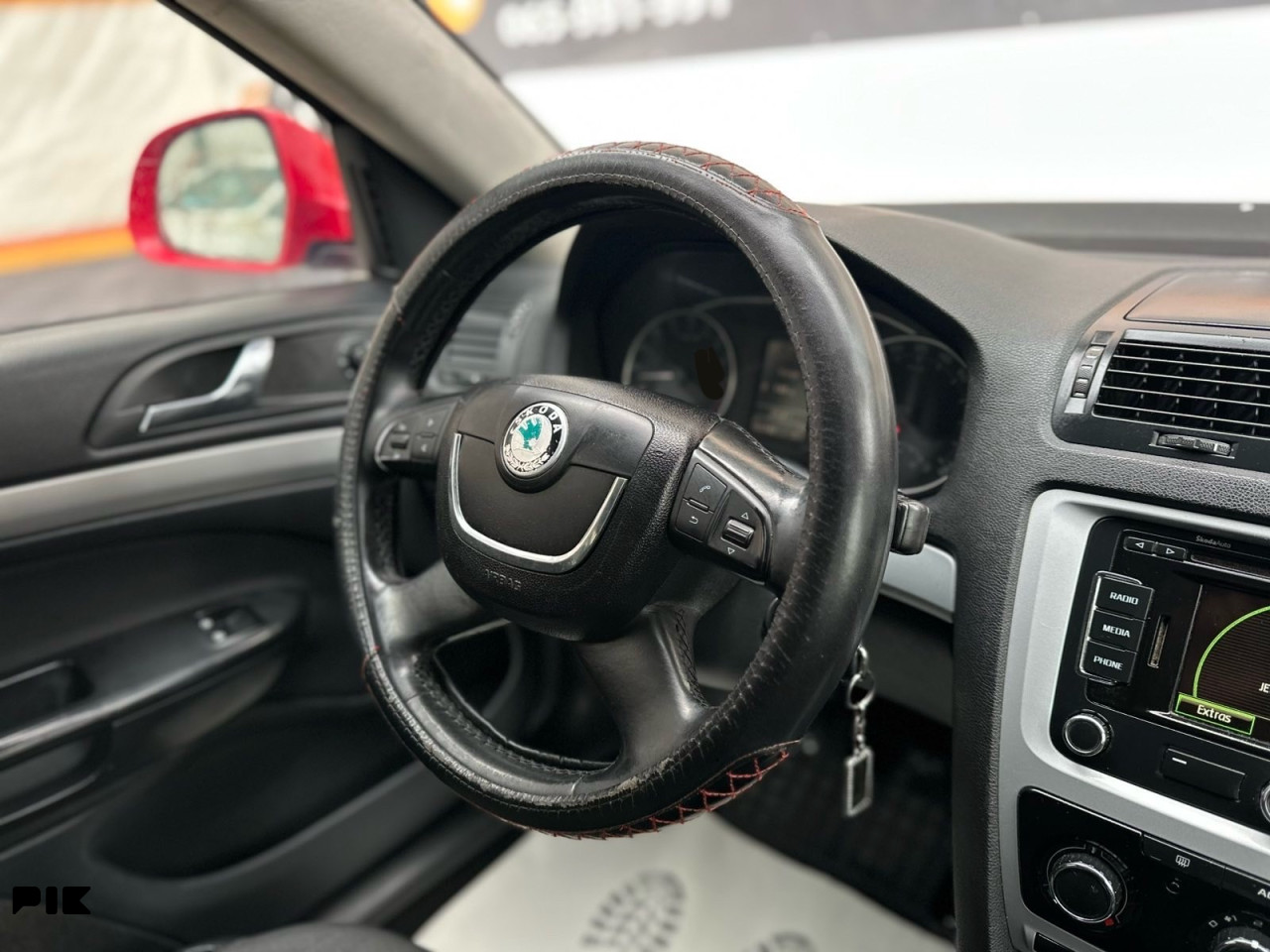 Škoda Octavia 1.6 TDI 77KW and LIMUZINA MF-VOLAN,NAVI 2011