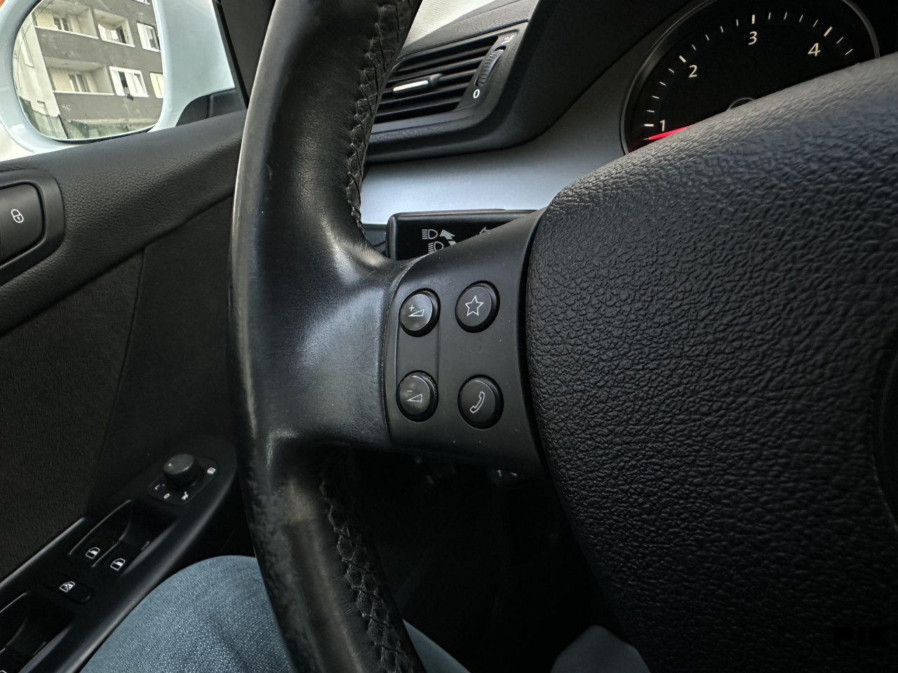 Volkswagen Passat 2.0 TDI 81KW UVOZ CH XENON,NAVI 2009