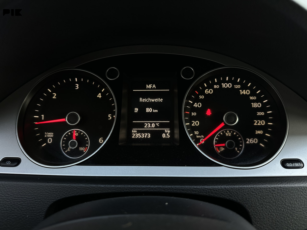 Volkswagen Passat 2.0 TDI 81KW UVOZ CH XENON,NAVI 2009