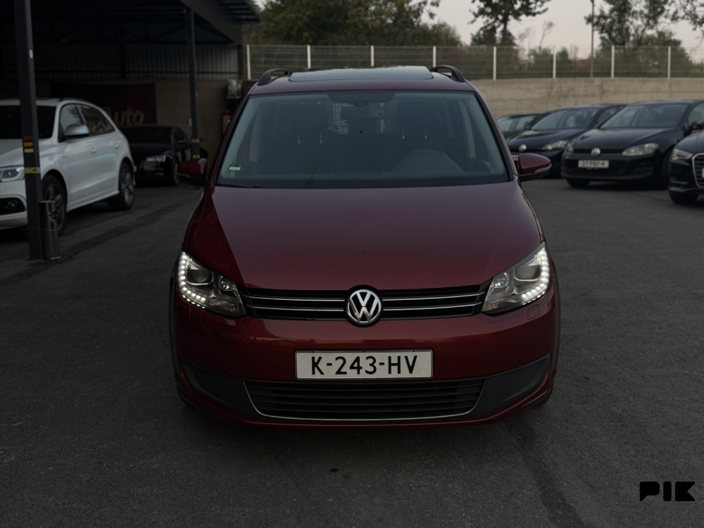 Volkswagen Touran 1.6 TDI..LED-xenon ,DSG