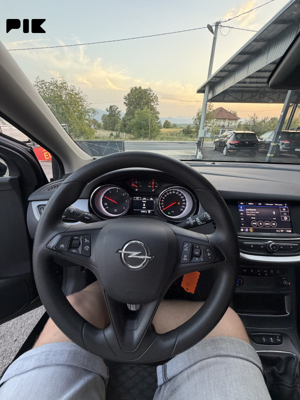Opel Astra 2021 dizel 77kw edition