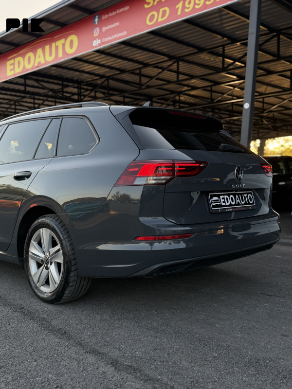 Golf 8 avant 2022 DSG automatik style 2.0TDI