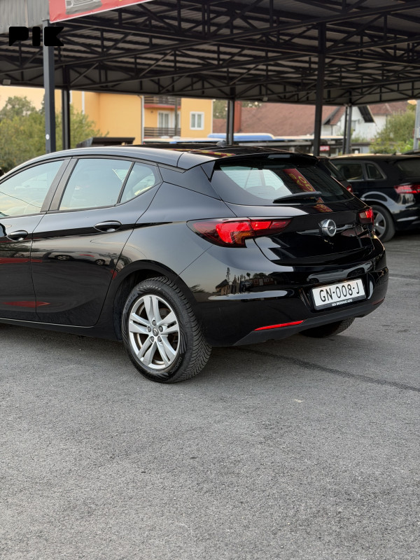 Opel Astra 2021 dizel 77kw edition