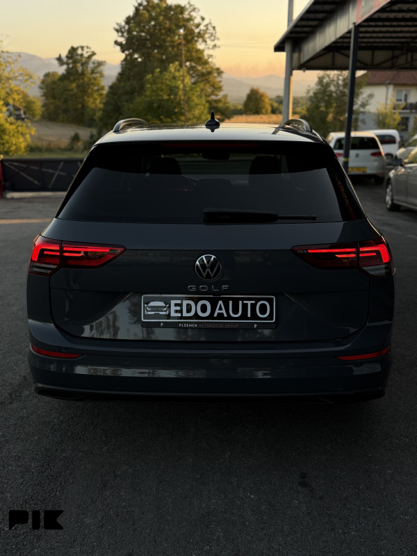 Golf 8 avant 2022 DSG automatik style 2.0TDI