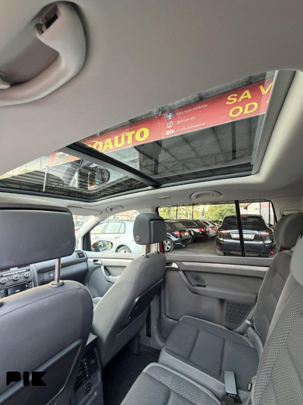 Volkswagen Touran 1.6 TDI..LED-xenon ,DSG