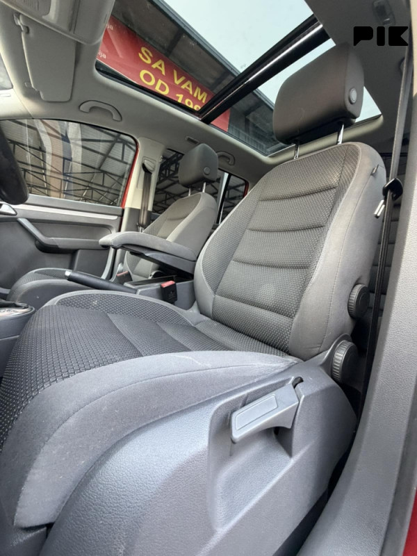 Volkswagen Touran 1.6 TDI..LED-xenon ,DSG