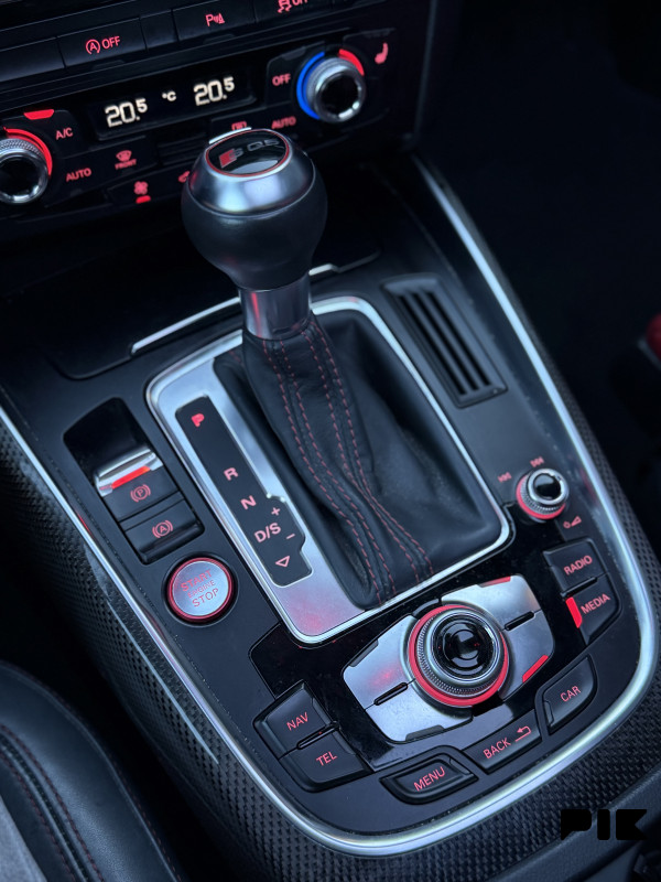 Audi SQ-5 active sound 313ks 3.0 BITDI mod 2015 quattro