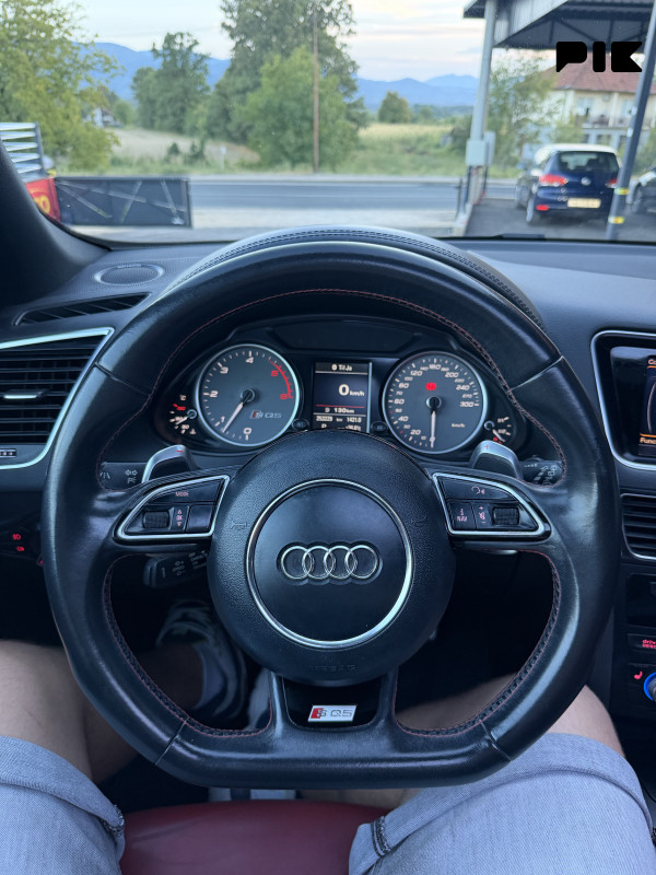 Audi SQ-5 active sound 313ks 3.0 BITDI mod 2015 quattro