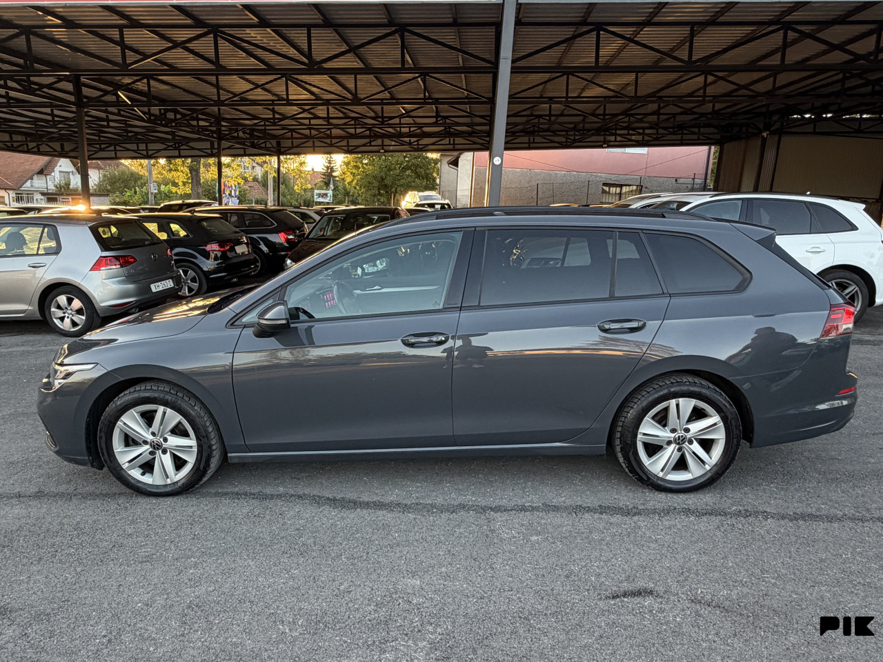 Golf 8 avant 2022 DSG automatik style 2.0TDI