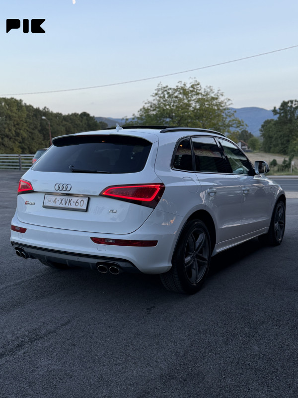 Audi SQ-5 active sound 313ks 3.0 BITDI mod 2015 quattro