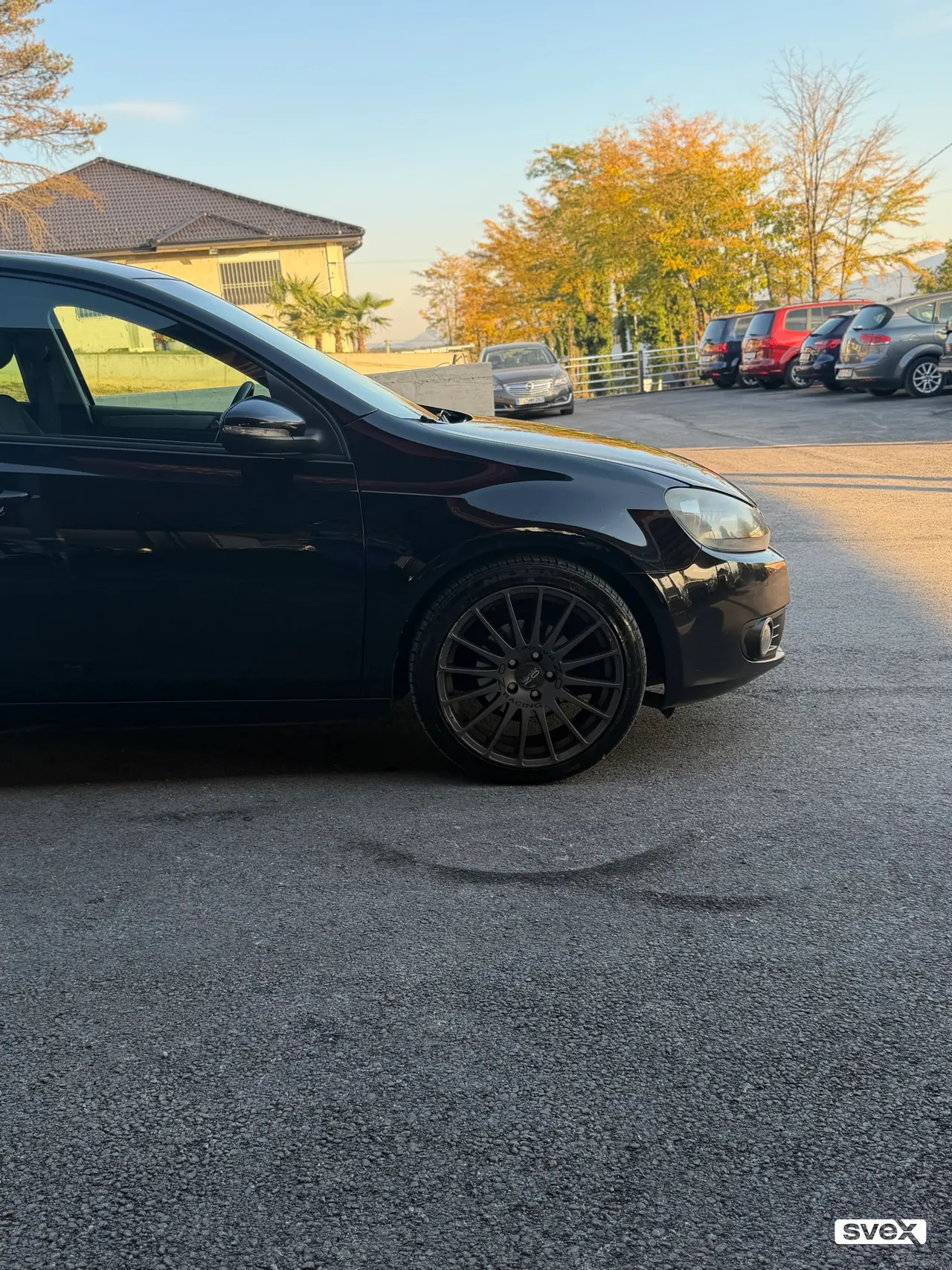 Volkswagen Golf 6 1.6 TDI, crni, alu felge, 2011. god.