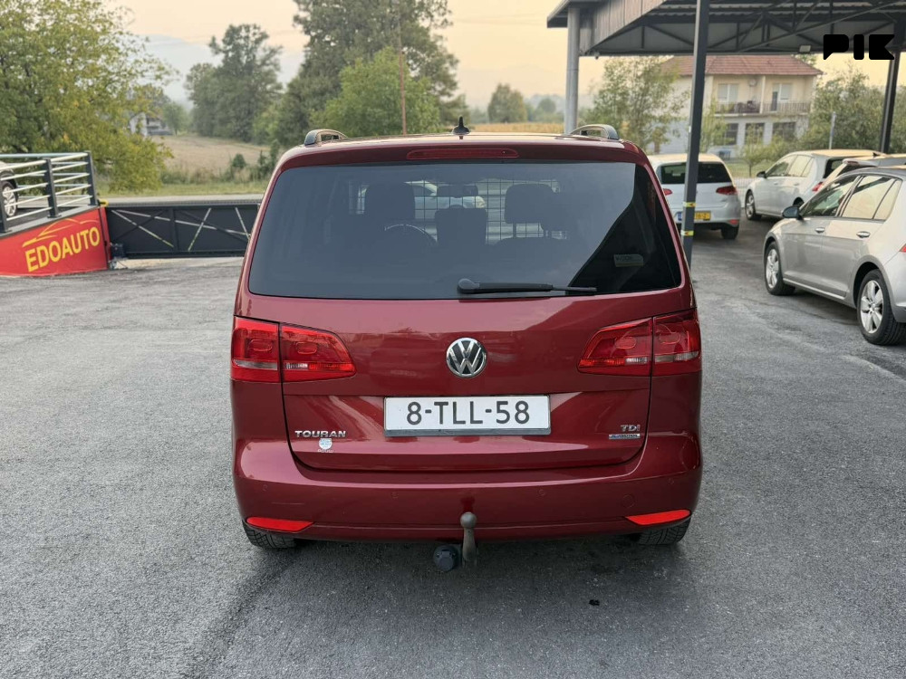 Volkswagen Touran 1.6 TDI..LED-xenon ,DSG