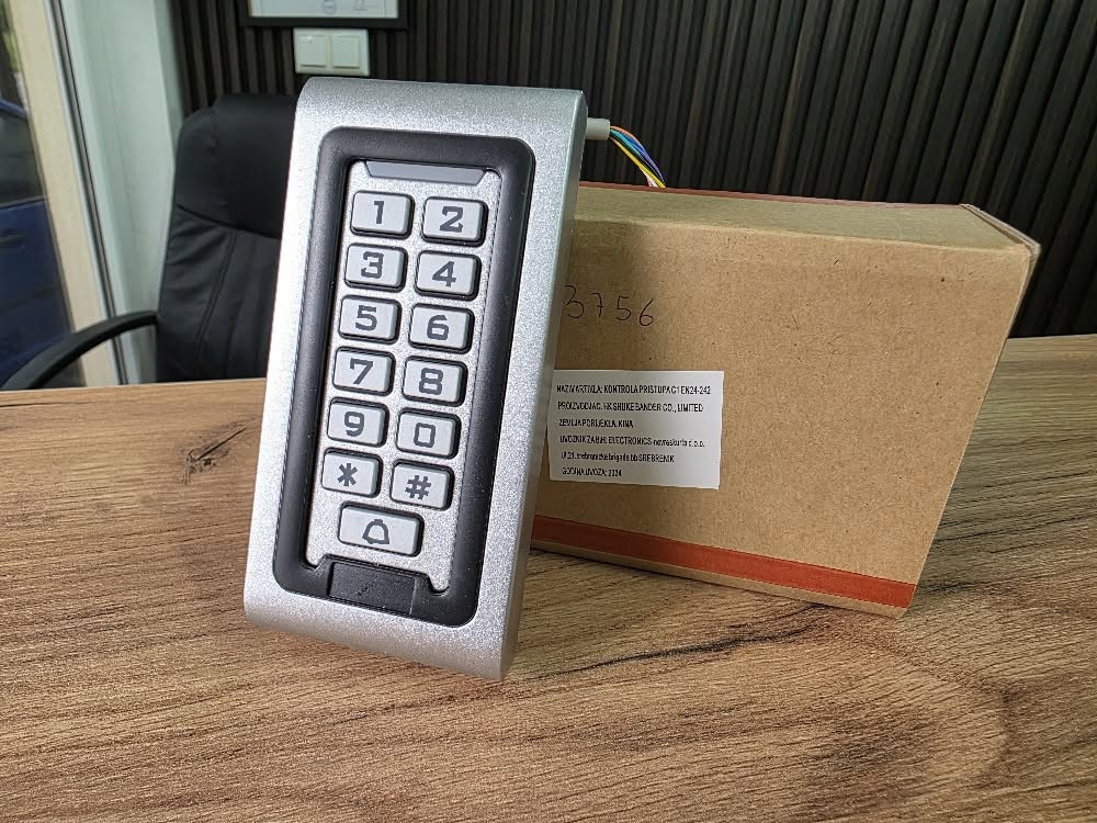 Metalni RFID kontroler pristupa C1 sa PIN tastaturom