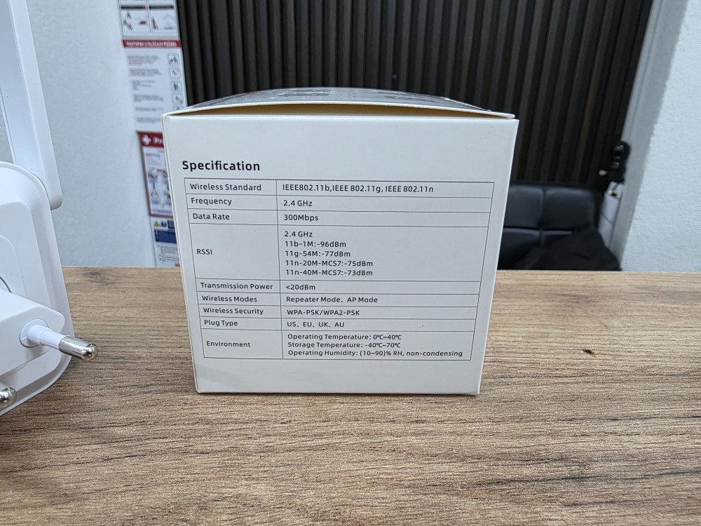 PIX-LINK Wireless-N WiFi Repeater Pro 300 Mbps
WiFi pojačivač