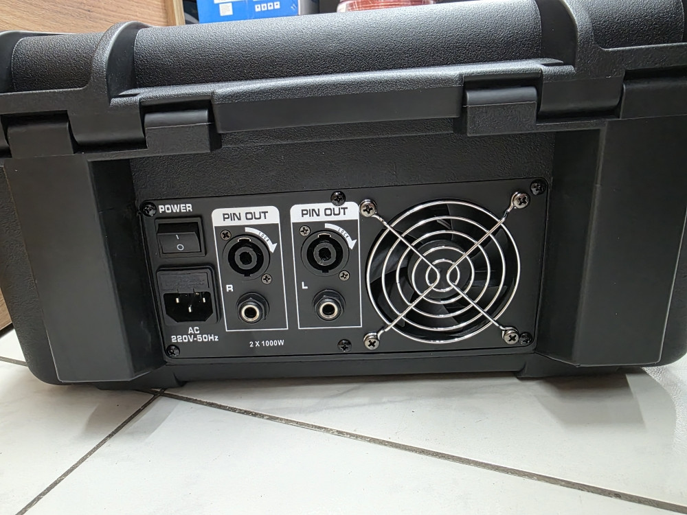 Profesionalni mikser sa pojačalom u koferu - Bluetooth / USB / DS