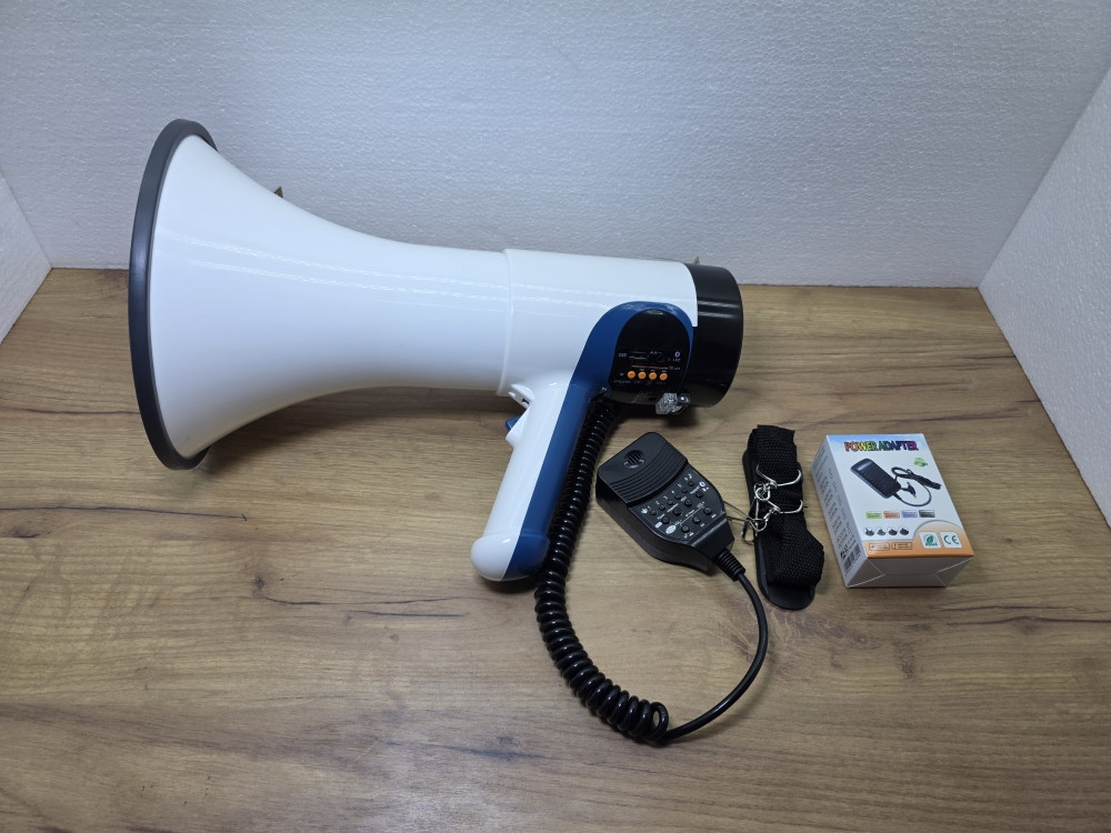 Megafon 200W sa mikrofonom UM-2 - Veleprodaja
