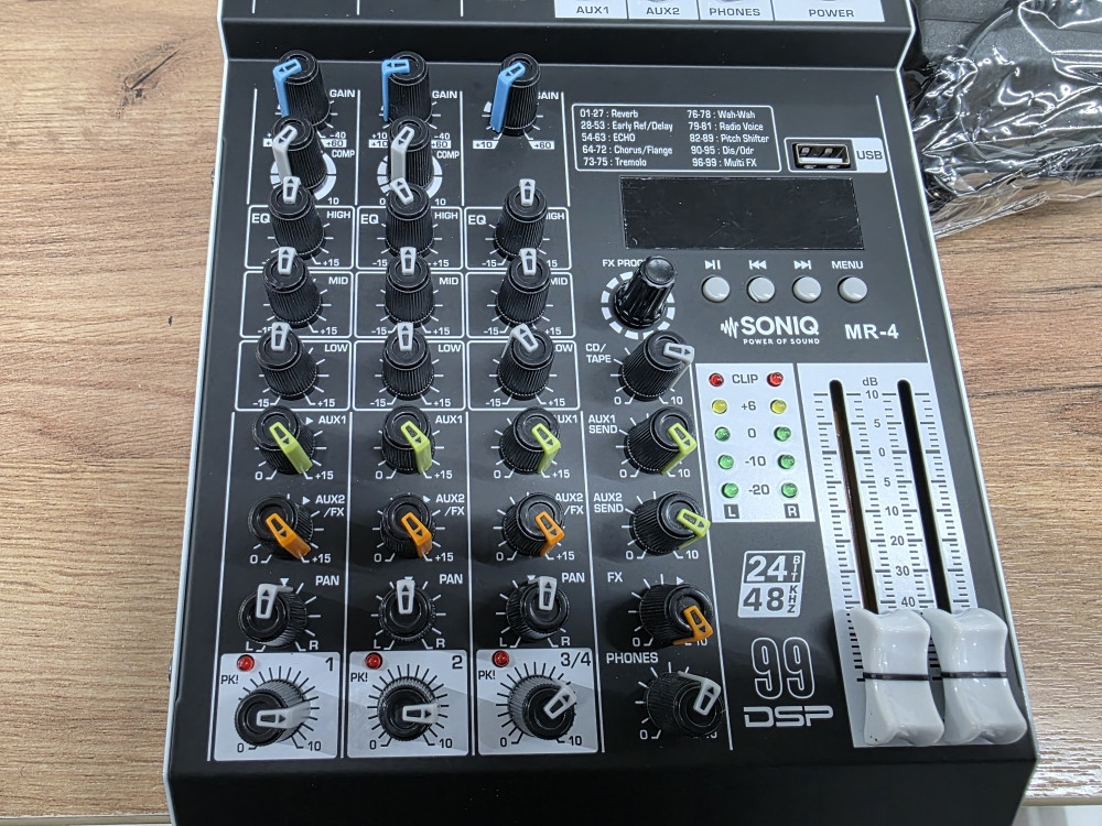 Audio mikseta SONIQ MR-4 profesionalna 4 kanala DSP USB