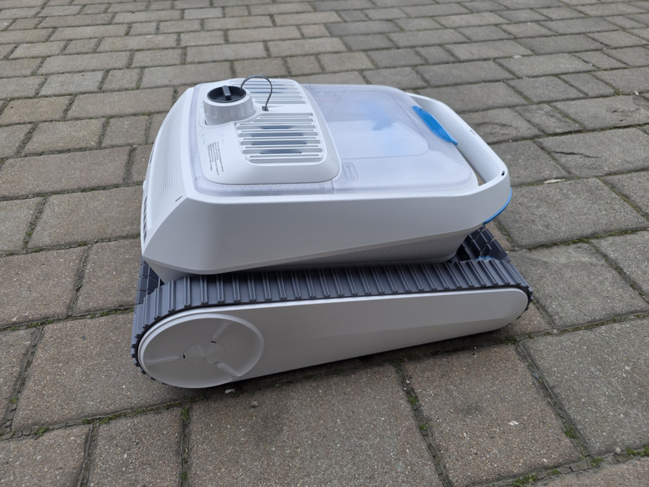 Robotski čistač bazena AIRROBO PC200 Lite