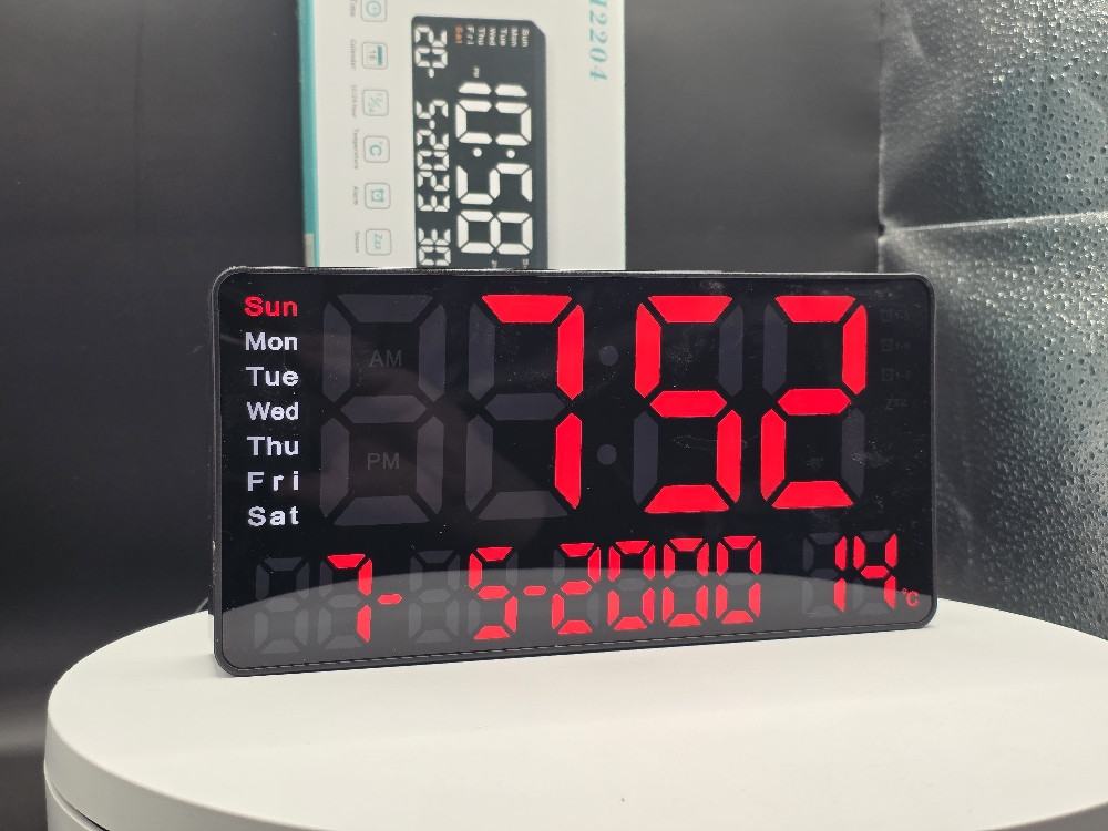 DIGITALNI SAT - DATUM - TEMPERATURA