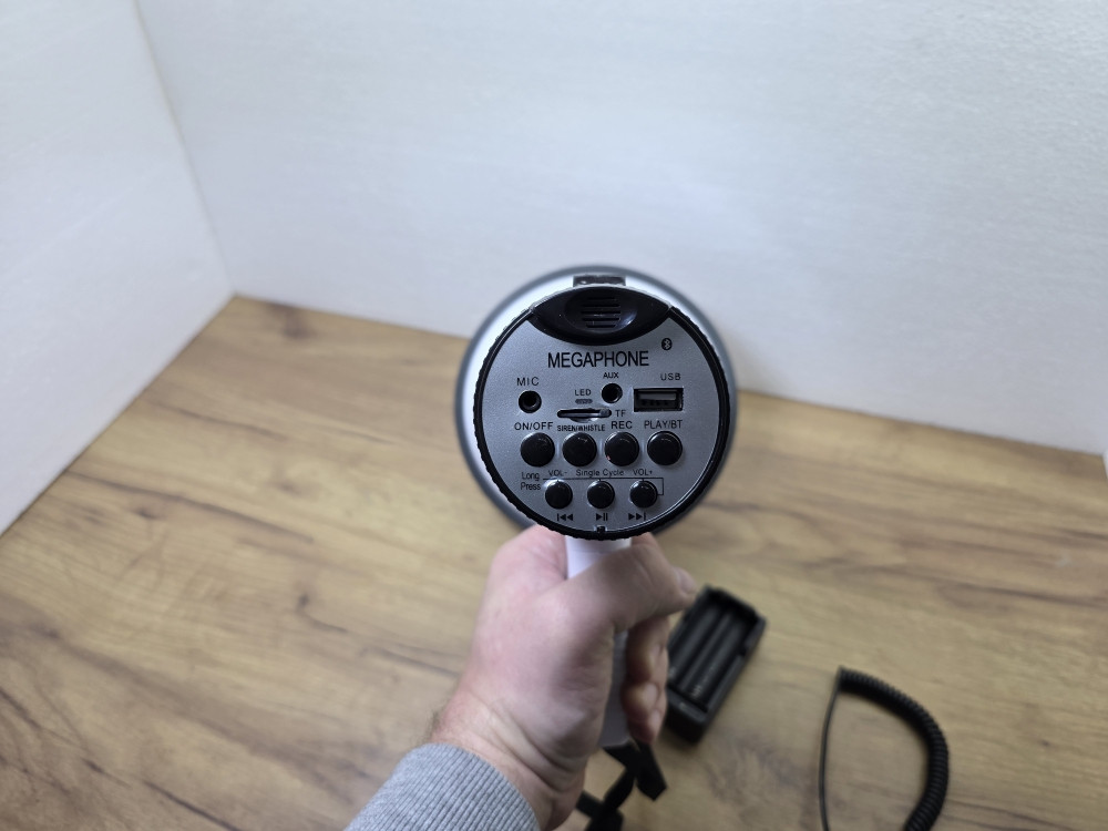 Megafon sa Bluetooth USB i mikrofonom - Veleprodaja