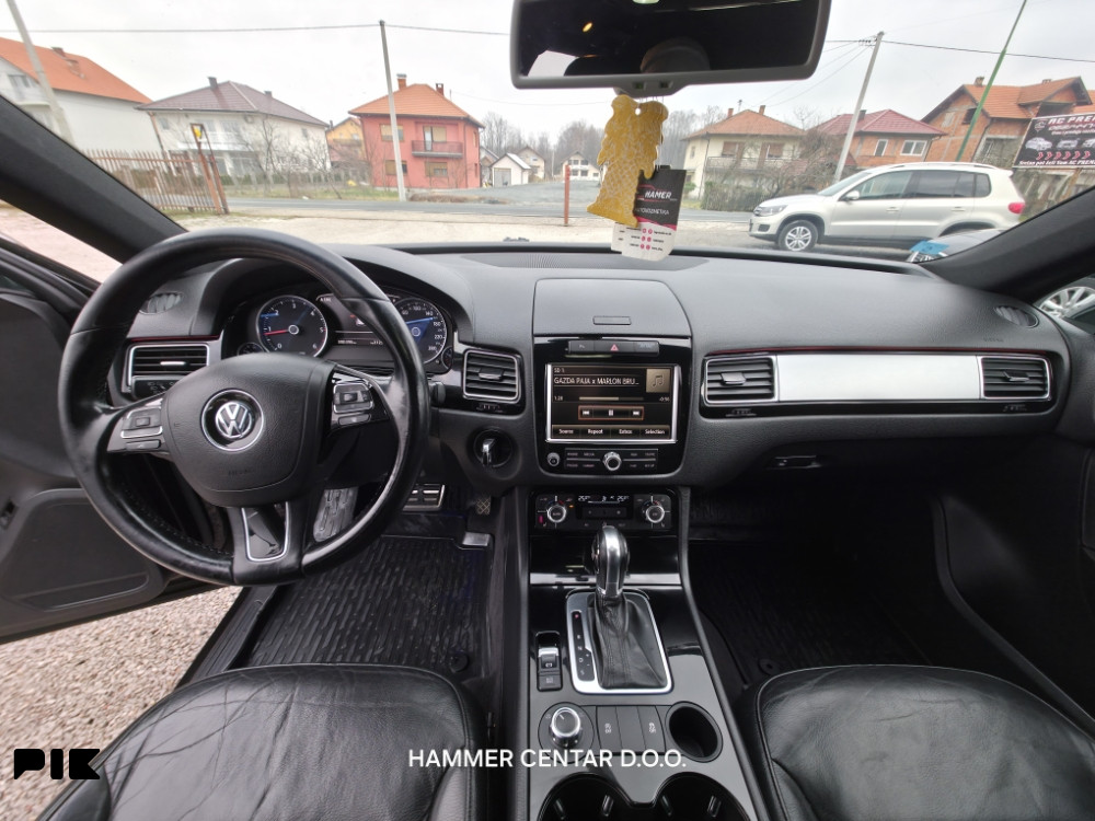 TOUAREG 7P 3.0 4X4 DSG NIJE ZRAK ZAMJENA