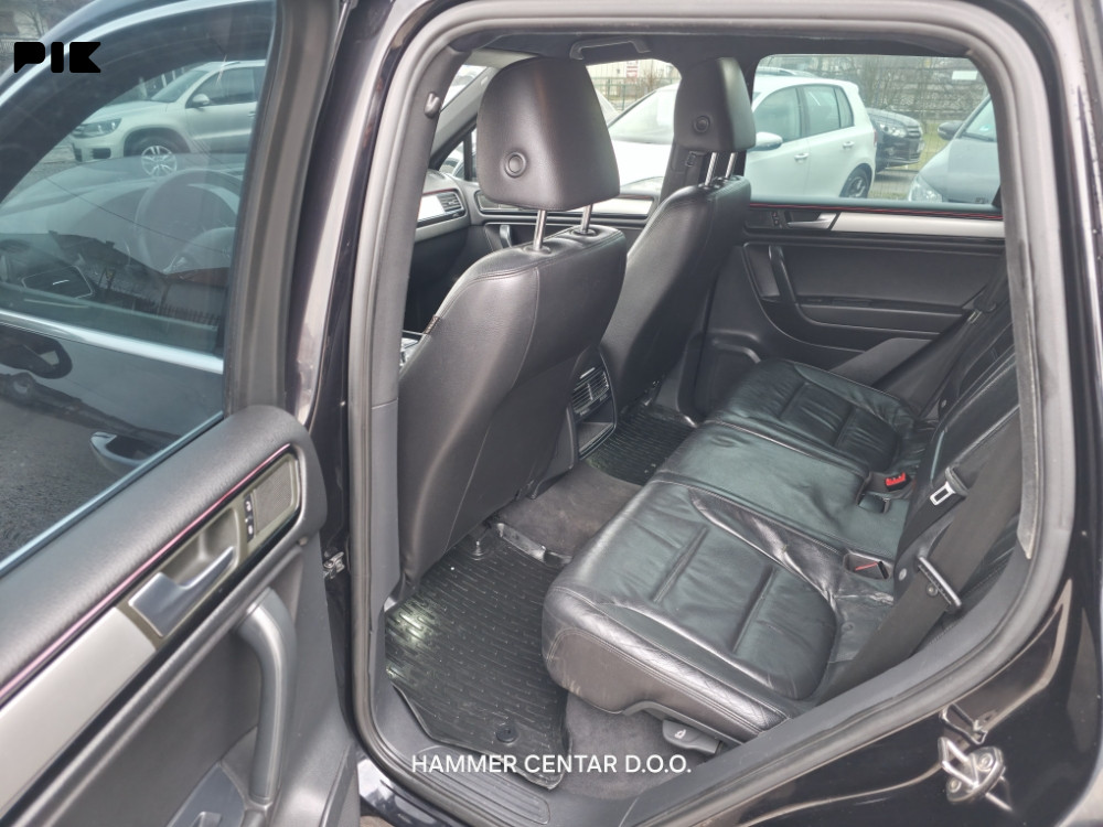 TOUAREG 7P 3.0 4X4 DSG NIJE ZRAK ZAMJENA