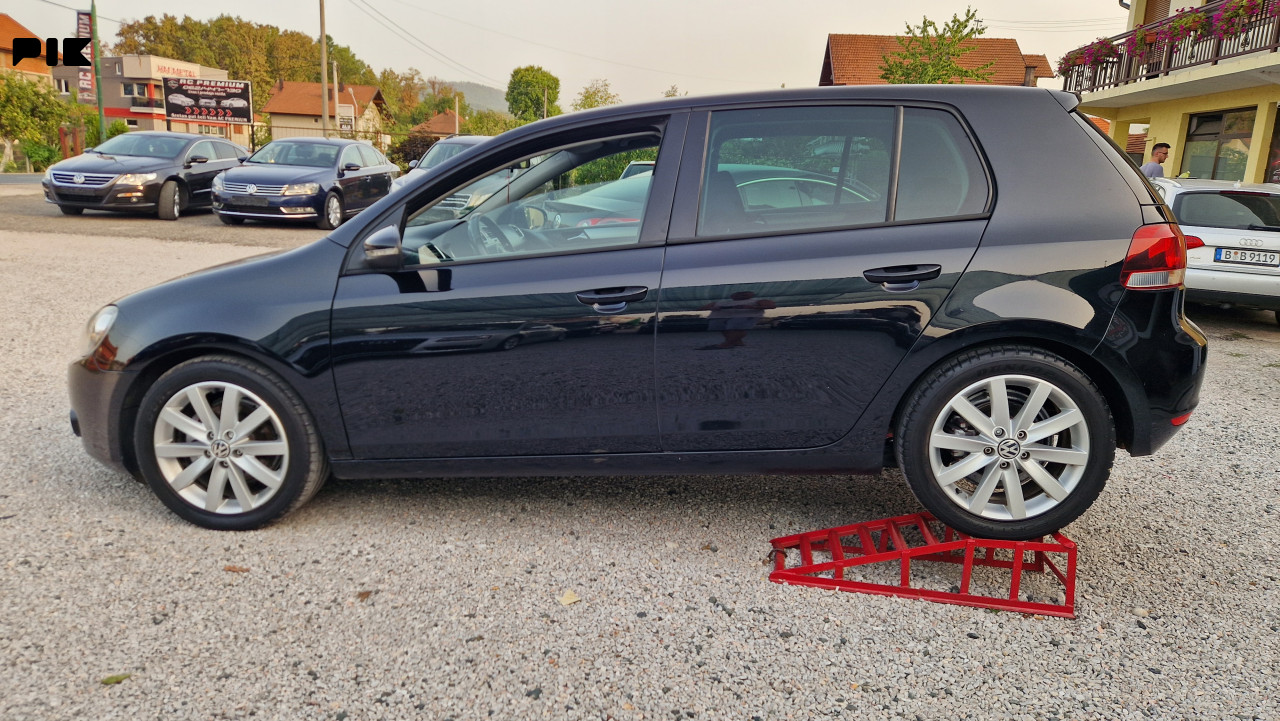 VW GOLF 6 HIGHLINE 2.0TDI 103KW UVOZ NJEMACKA