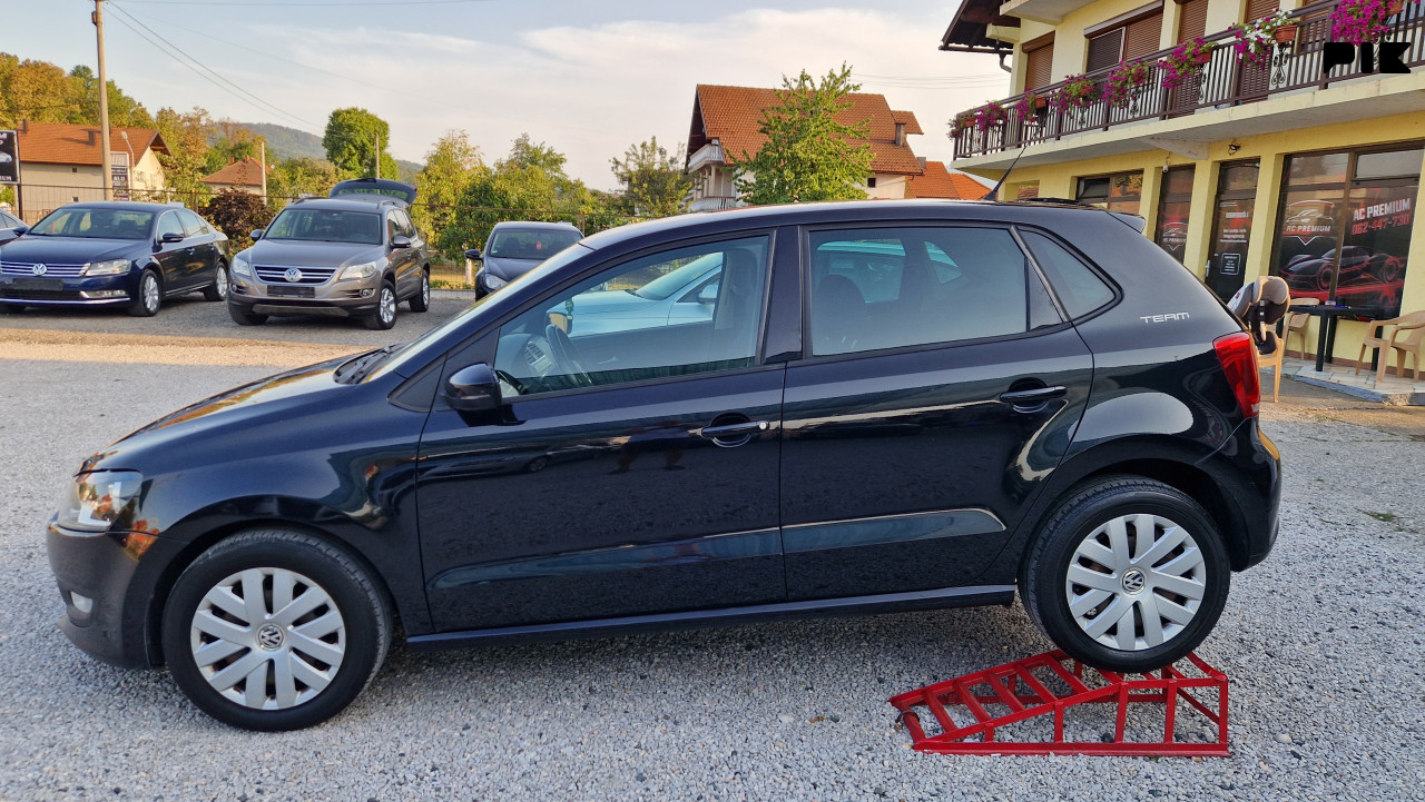 VW POLO 1.6TDI 77KW 2011 TOP STANJE TEAM OPREMA   UVOZ
