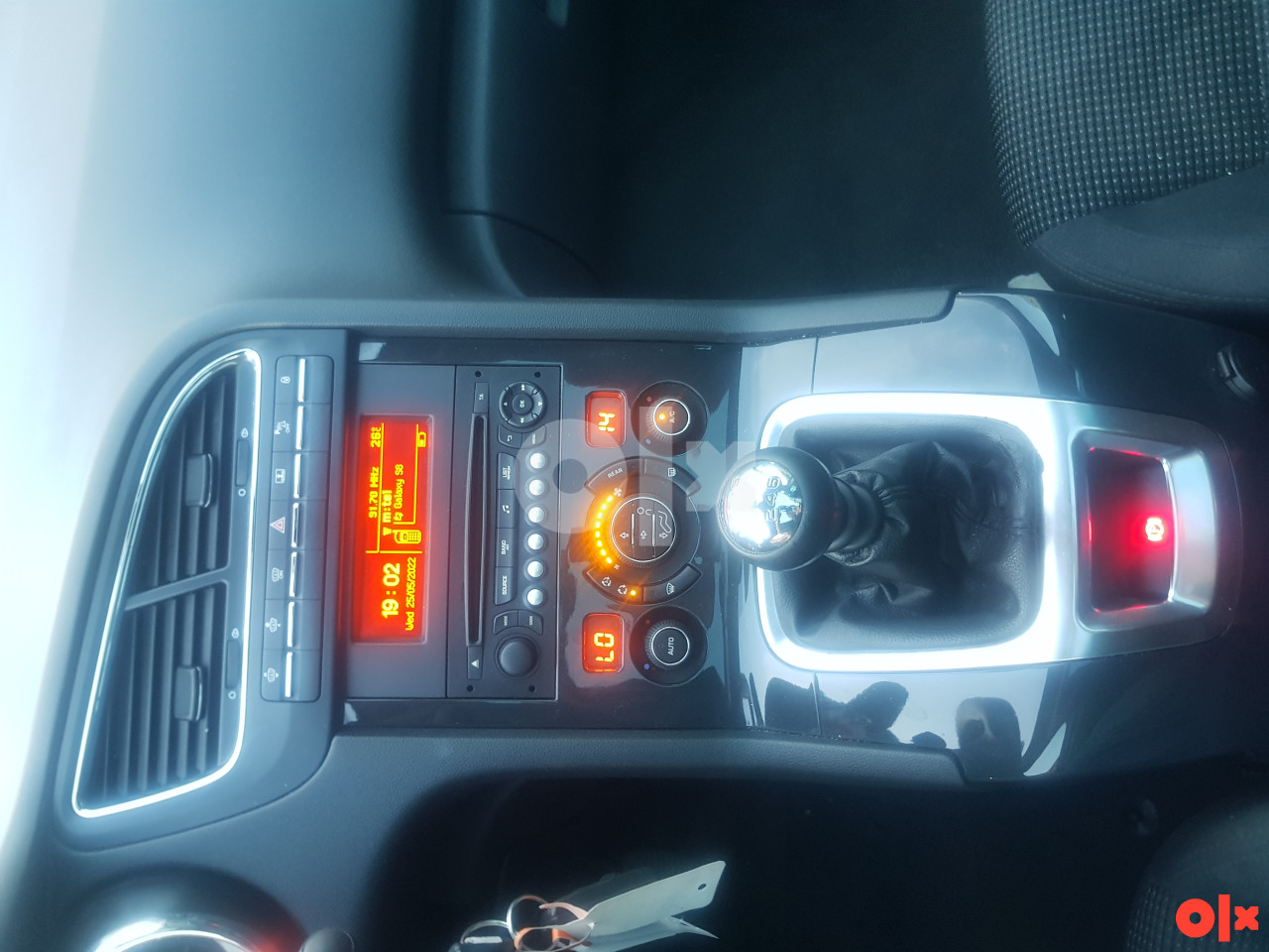 Peugeot 5008 2015