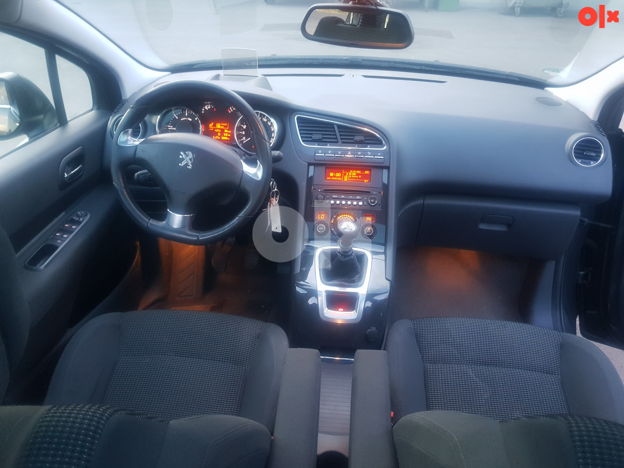 Peugeot 5008 2015