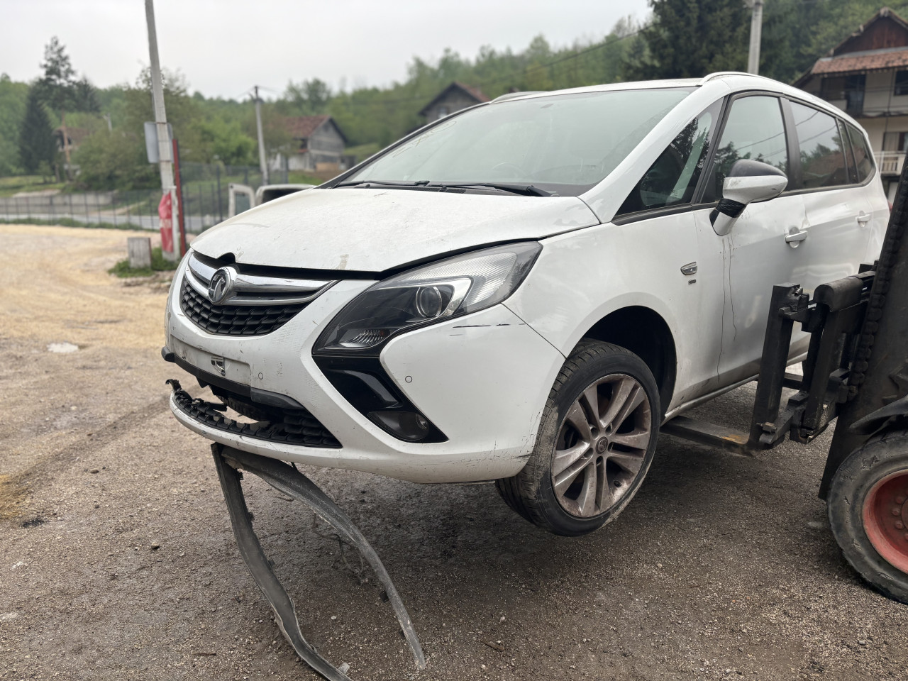 Opel zafira c 2.0d dijelovi