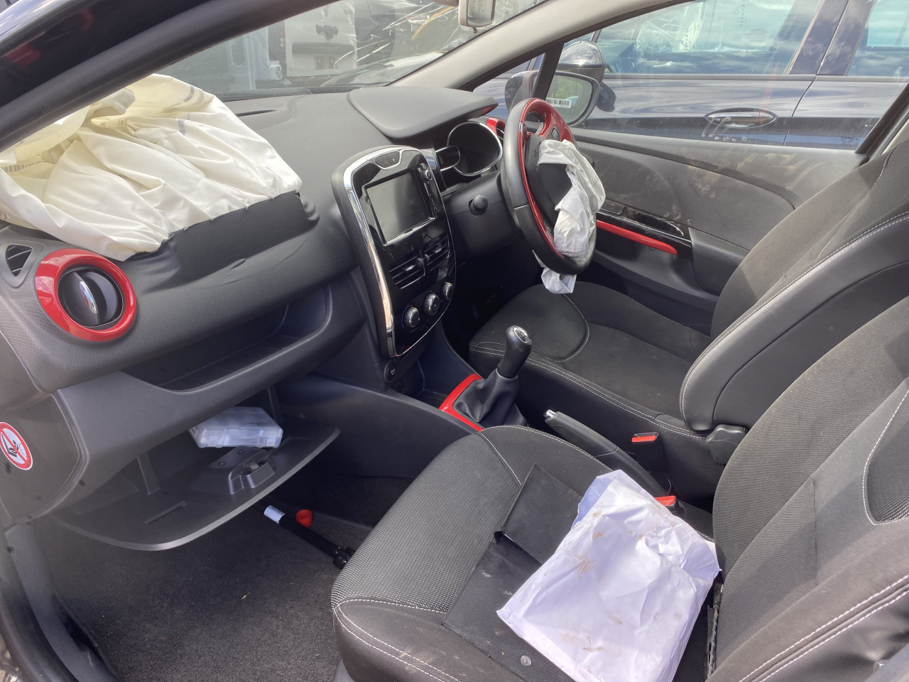 Renault clio 4 1.5 dci dijelovi 063/117-176