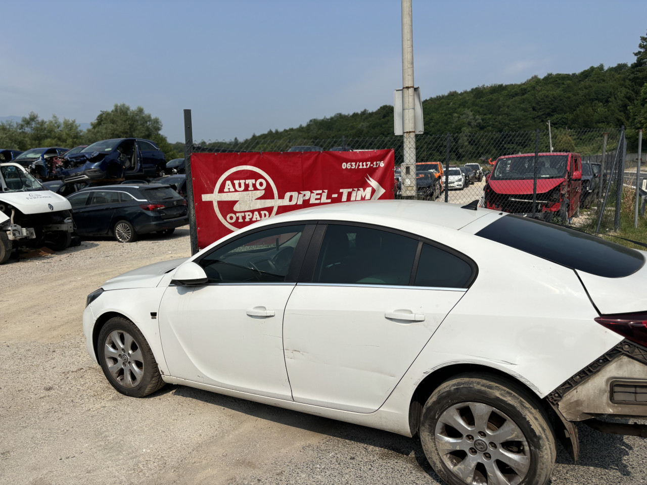 Opel insignia 2.0 d 2014 dijelovi