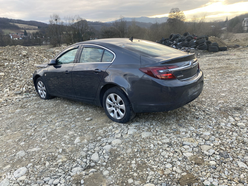 Opel insignia 2.0 dizel automat dijelovi 063/117-176
