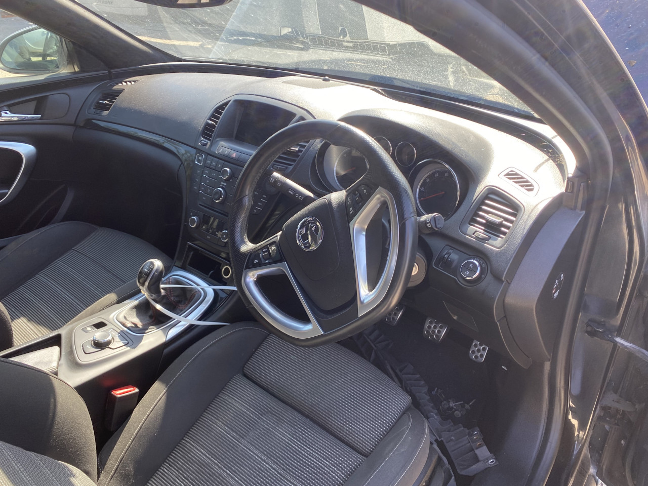 Opel insignia 2.0 radizajn xsenon dijelovi 063/117-176