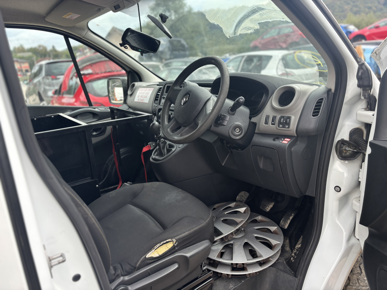Renault trafic 1.6 bi turbo 2015 dijelovi