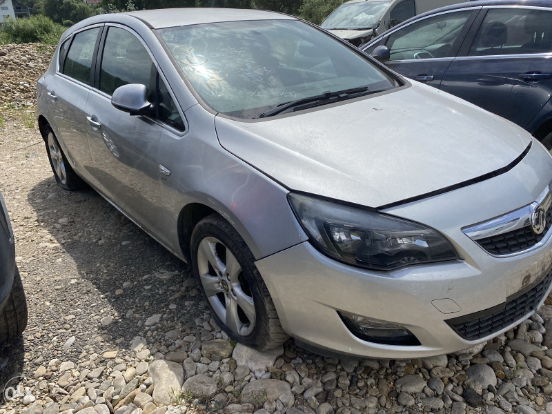 Opel astra j 2.0 d dijelovi 063/117-176. 063/992-835