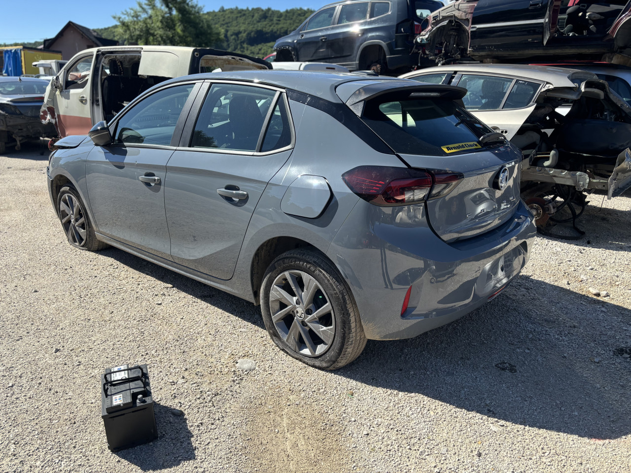 Opel corsa 1.2 b 2023 god dijelovi