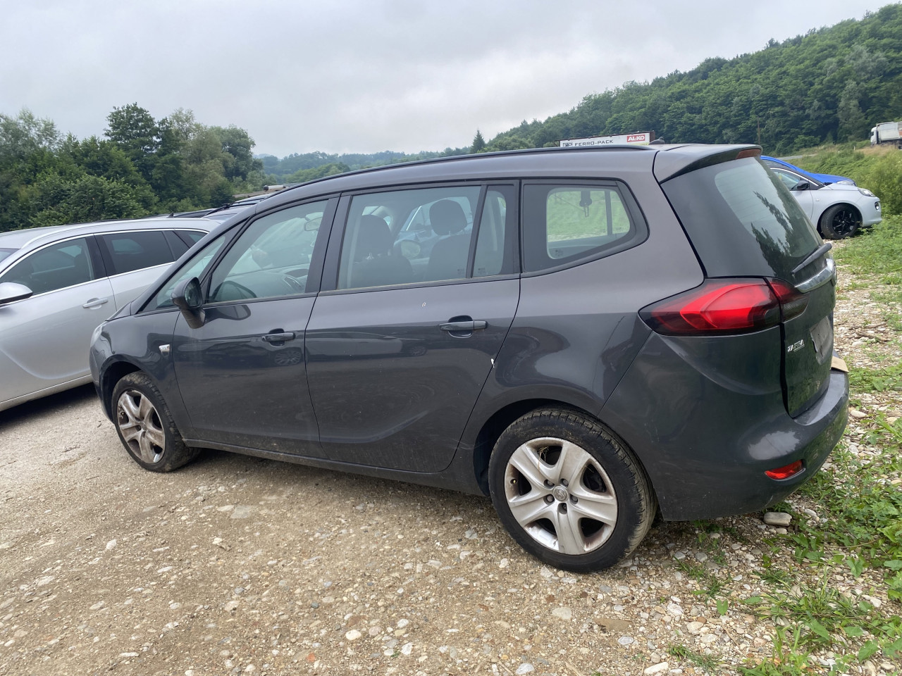 Opel zafira 2.0 d 2014 dijelovi