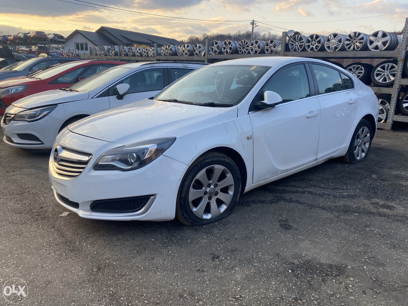 Opel insignia 2.0 dizel redizajn dijlovi 063/117-176. 063/992-835