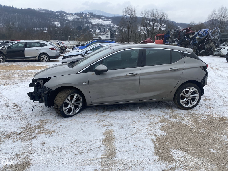 Opel astra k 1.4 b 2016 g dijelovi 063/117-176