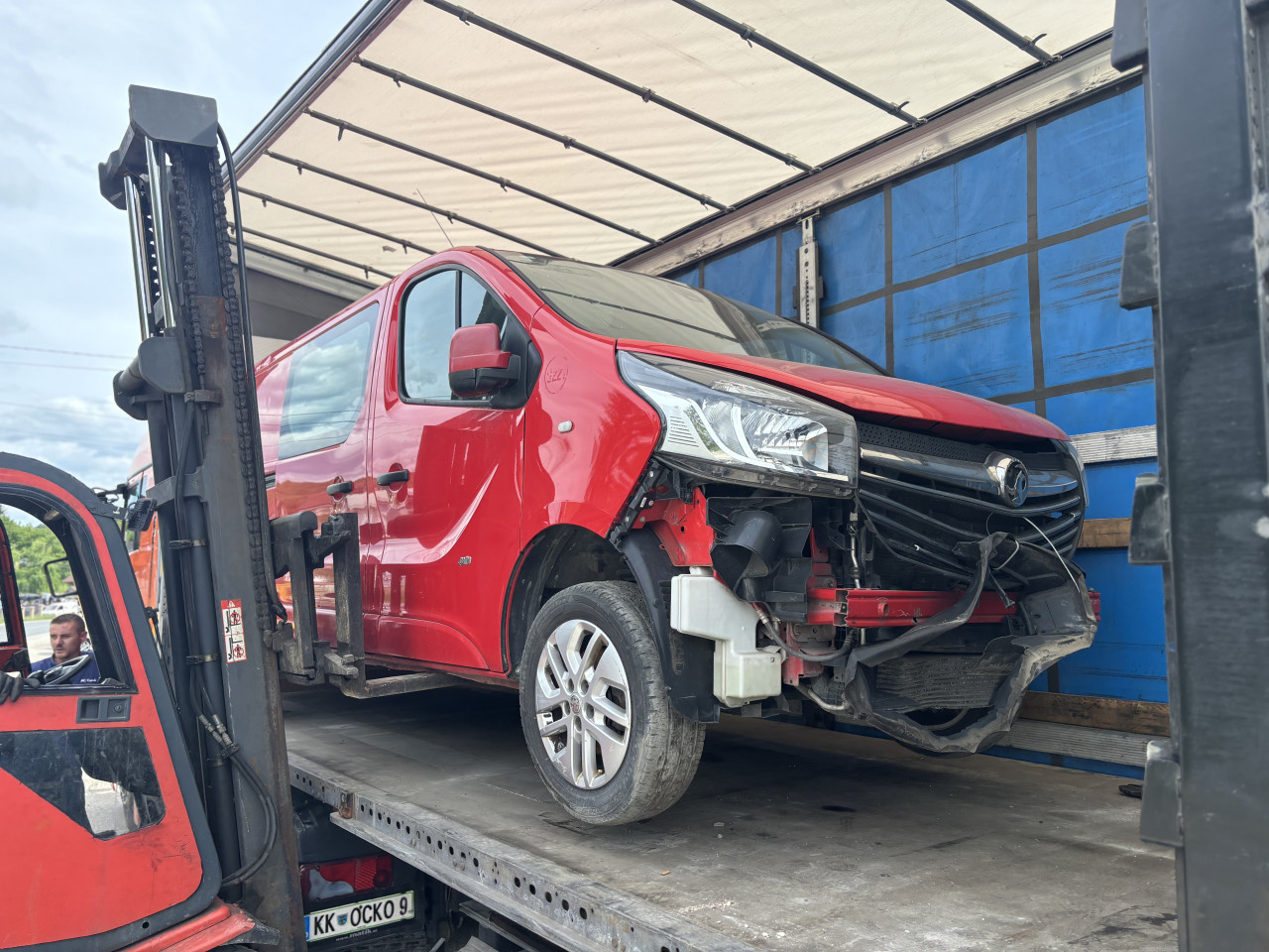 Opel vivaro 1.6 d bi turbo dijelovi